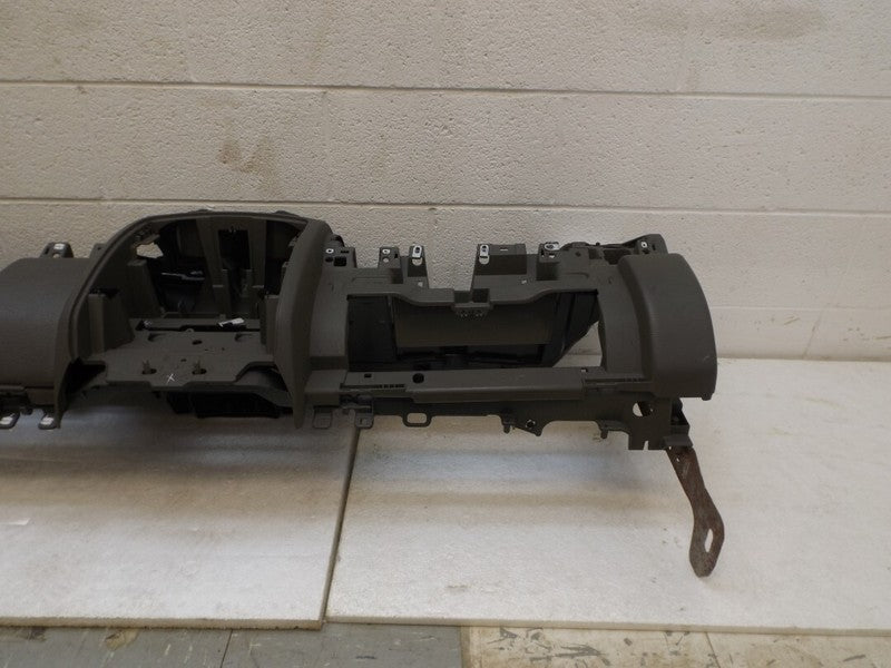 5JX85WL8AC 2002-2007 Jeep Liberty Dashboard Panel Assembly Used OEM 5JX85WL8AC
