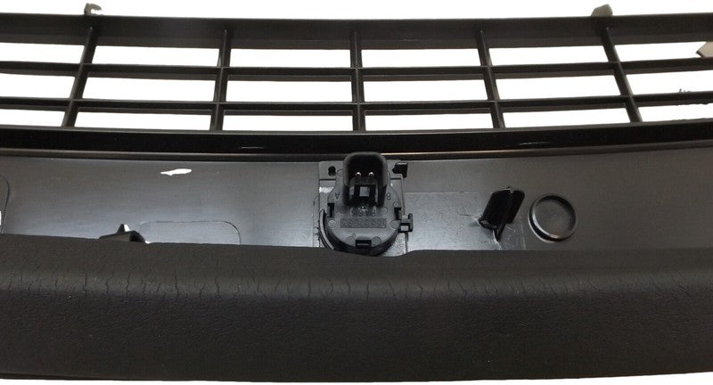 25808815 2006-2011 Chevrolet Impala Defroster Trim Panel Used OEM 25808815