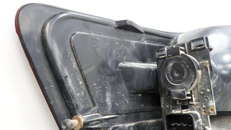 55156615AG 2005-06 Jeep Grand Cherokee Passenger RR Tail Light Assembly Used 55156615AG OEM