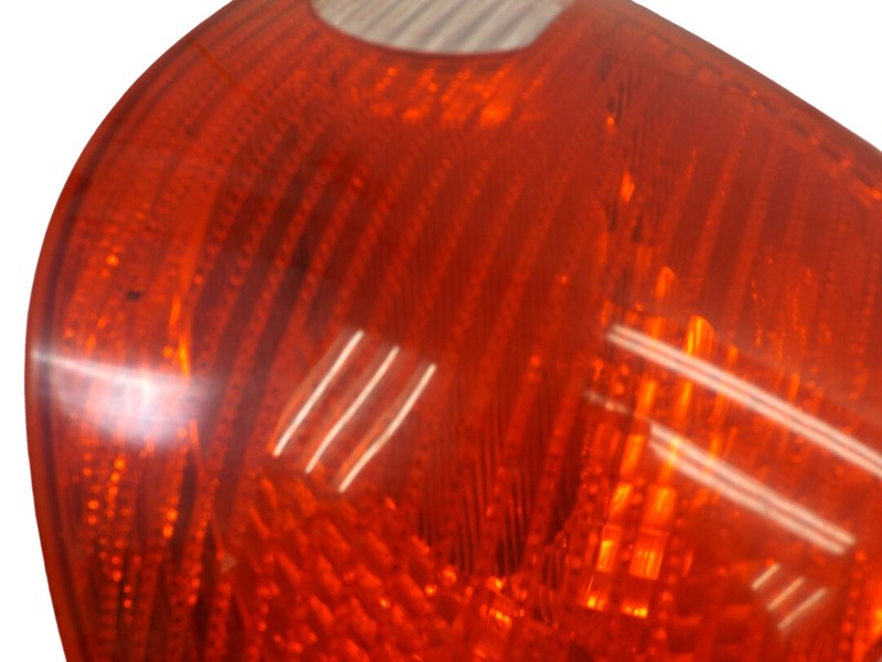 15242808 2005-2010 Pontiac G6 Passenger Rear RR Tail Light Used OEM 15242808