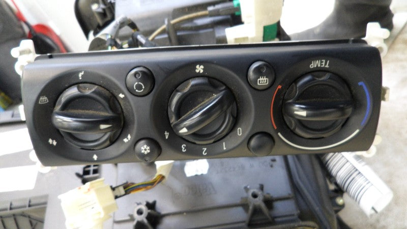 64116944213 2002-2006 Mini Cooper HVAC Ac Heater Unit Case Used 64116944213 OEM