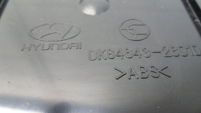 DK8464326010 2002-2006 Hyundai Santa Fe Console Cup Holder Used DK8464326010 OEM