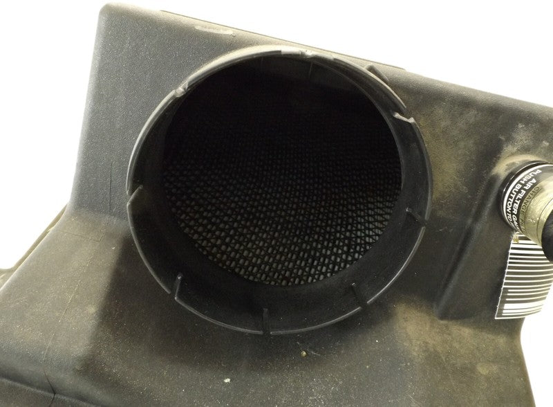 25873812 1999-2006 Chevrolet Silverado 1500 Air Filter Housing Assembly Used OEM 25873812