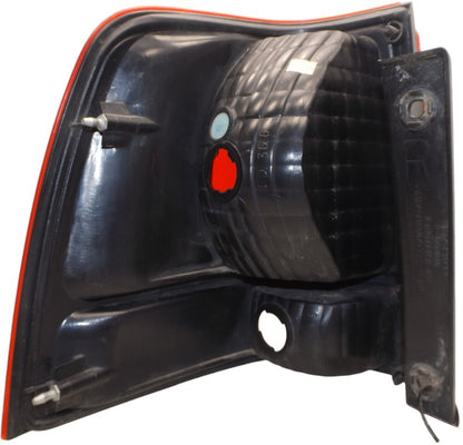 2L1Z13404AB 2003-2006 Ford Expedition Passenger Rear RR Tail Light Used OEM 2L1X13B504A