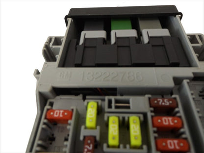 95090553 2013-2014 Chevrolet Cruze Fuse and Relay Center Used 95090553 OEM