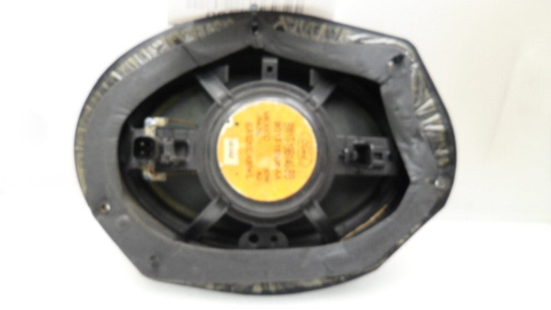 8W1T19B140BB 2015-2010 Lincoln Town Car Speaker Used 8W1T19B140BB 