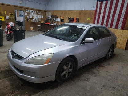 83500SDAA12057 2002-2008 Honda Accord FR Door Interior Trim Panel Used 83500SDAA12057 OEM