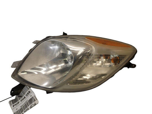 8113052611 2007-2011 Toyota Yaris Passenger FR Headlight Used OEM 8113052611 