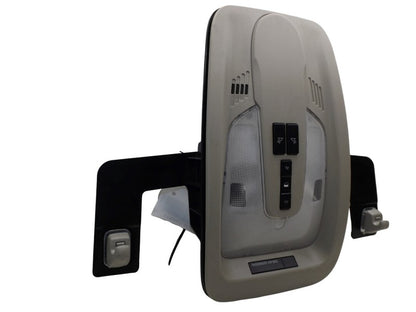 22780296 2010-2017 Chevrolet Equinox Dome Light Assembly Used OEM AKE17591