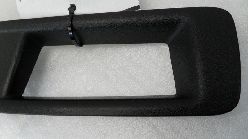 25868362 2009-2012 Chevrolet Traverse FR Door Window Switch Bezel Used 25868362 OEM