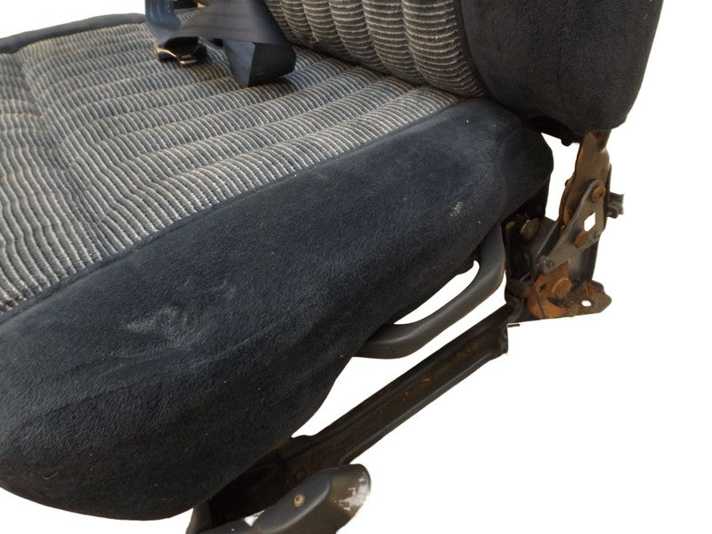 299-0000 1988-1994 GMC K1500 Suburban Left / Middle Rear Seat Assembly Blue Used 