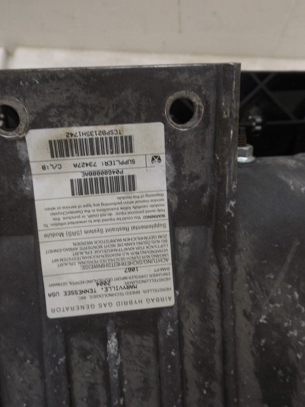 1AV951D5AA 2001-2007 Chrysler Town &amp; Country Dashboard Panel Assembly Used OEM