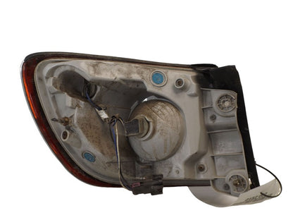 25954942 25954942 2008-2012 Buick Enclave Right QTR Panel Mounted Tail Light Assembly