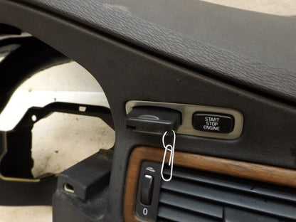 39891814 2010-2016 Volvo XC70 Dashboard Panel Assembly Used OEM 39891814