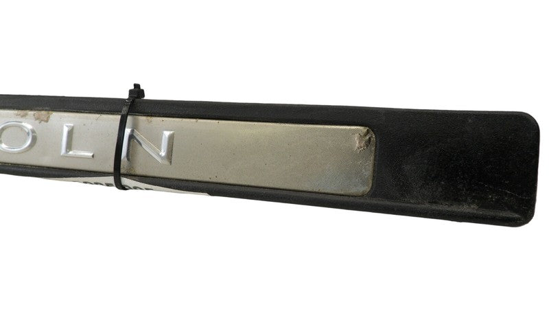 3W135413245BDW 2003-2011 Lincoln Town Car Passenger RL Door Sill Plate Used 3W1Z5413228BAB OEM