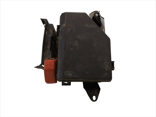 P25822670 2004-2009 Cadillac SRX Fuse Box W/ Bracket &amp; Cover Assembly Used 15870409