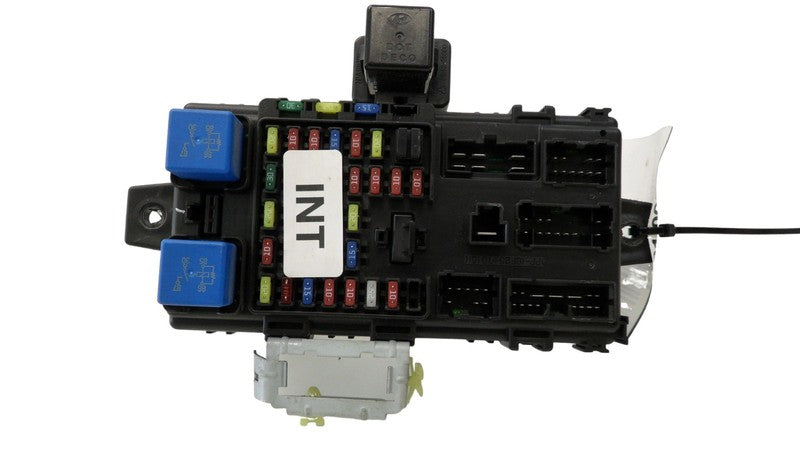 9118826105 2004 Hyundai Santa Fe Fuse Box 2.7L Used 9118826105 OEM