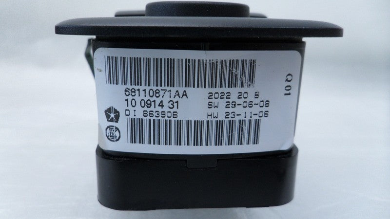 68620468AA 2012-2015 Chrysler Town &amp; Country FL Door Window Switch Used 68620468AA OEM