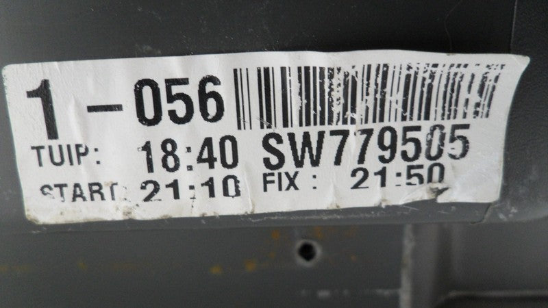 SW779505 2004-2006 Hyundai Santa Fe Glove Box W/ Housing Used SW779505 OEM