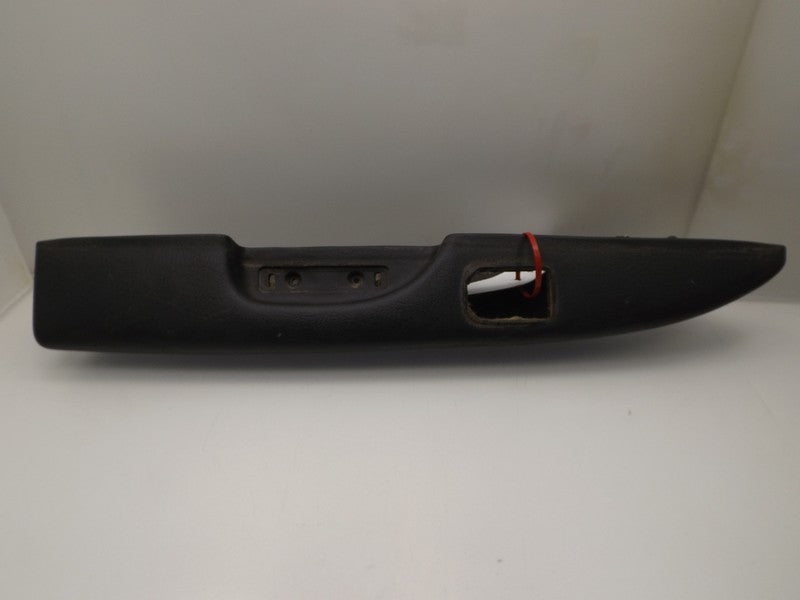 15188941 15079870 2005-2007 Chevrolet Trailblazer Rear Left (Driver) Door Armrest