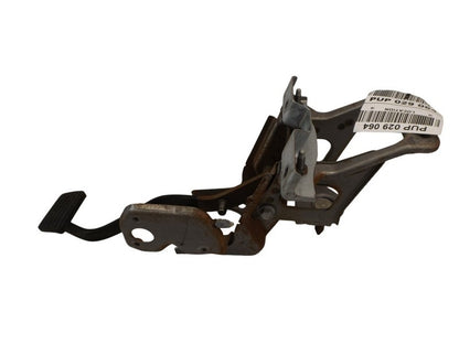 1998-2005 Oldsmobile Bravada Brake Pedal Assembly Used OEM