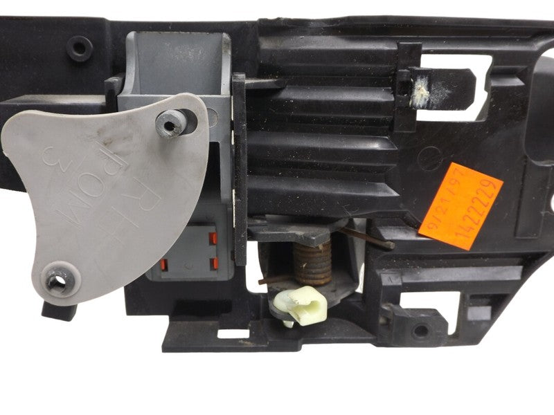 15003892 1998-2005 Chevrolet Blazer Passenger RH Interior Door Handle Used OEM 15003892