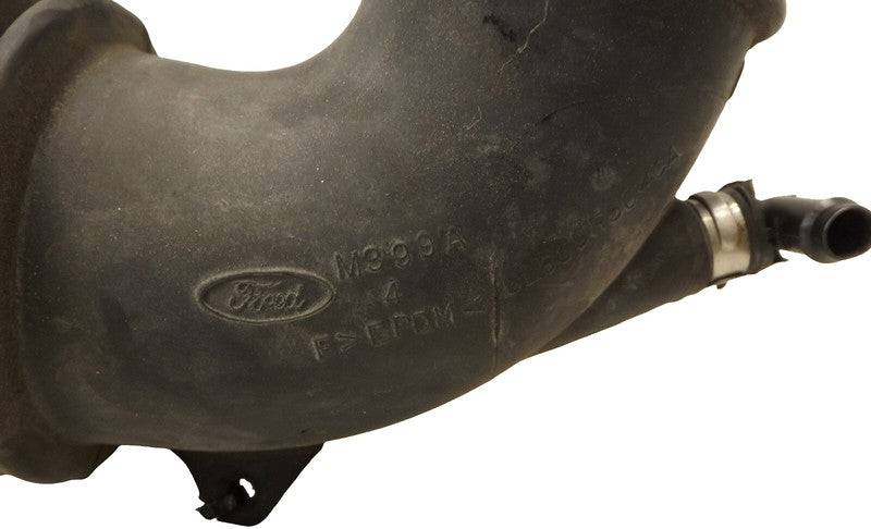 6L8U9R504CA 2002-2007 Ford Escape 2.3L Engine Air Intake Hose Used OEM 5L8Z9B659AA