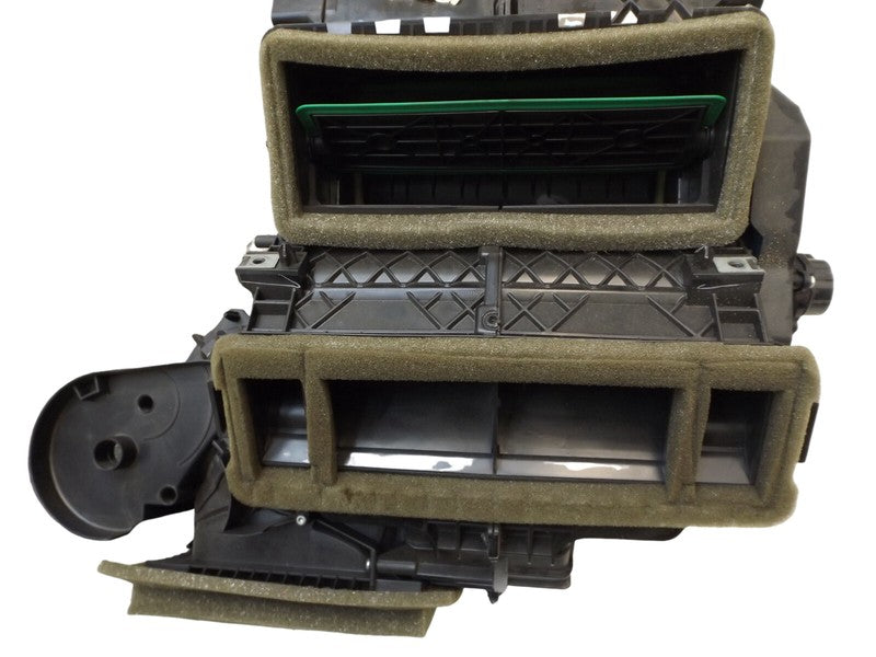 F1FZ19B555D 2012-2014 Ford Focus A/C Evap Core &amp; Case Assembly Used F1FZ19B555D OEM