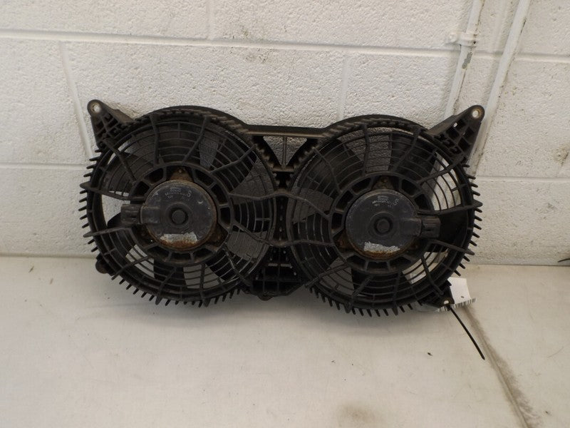 89022527 2004-2009 Cadillac SRX A/C Condenser Fan Assembly Used OEM AX1680007072