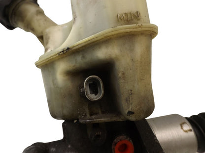 20812023 2007-2008 Chevrolet HHR Brake Master Cylinder Used 20812023 OEM