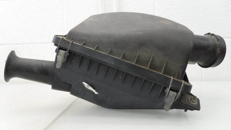 3W7Z9600BA 2009-2010 Lincoln Town Car Air Filter and Housing Assembly Used 3W7Z9600BA OEM