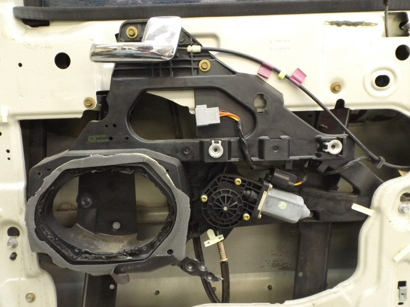 5L1Z7820124AA 2003-2006 Ford Expedition Passenger FR Exterior Door Assembly Used OEM