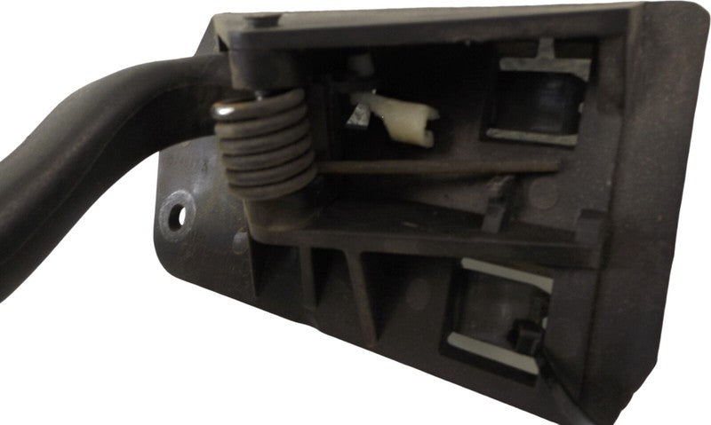 15746474 1999-2006 GMC Sierra 1500 Driver FL Interior Door Handle Used OEM 15746474