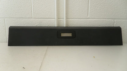 15729287 1998-2005 Chevrolet Blazer Interior Roof Trim W/ Dome Light Used OEM 15729284