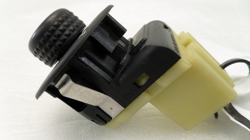56040694AD 2007-2010 Jeep Compass Driver FL Door Mirror Switch Used 56040694AD OEM