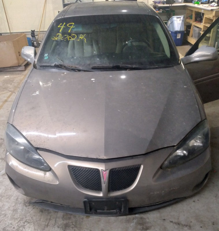 10343983 2004-2008 Pontiac Grand Prix Passenger FR Interior Door Pull Handle Trim Used