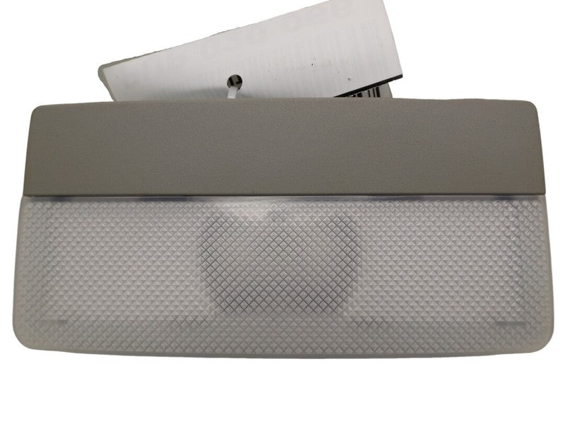 9039774 2010-2017 Chevrolet Equinox Dome Light Assembly Used OEM 9039774