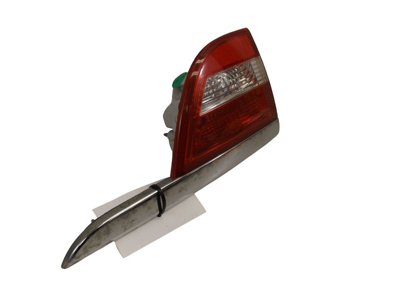 22985776 2012-2017 Buick Verano RL Back Up Light Assembly Used 22985776 OEM