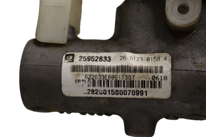 19209272 2005-2010 Pontiac G6 Brake Master Cylinder W/ Reservoir Used OEM 25952633