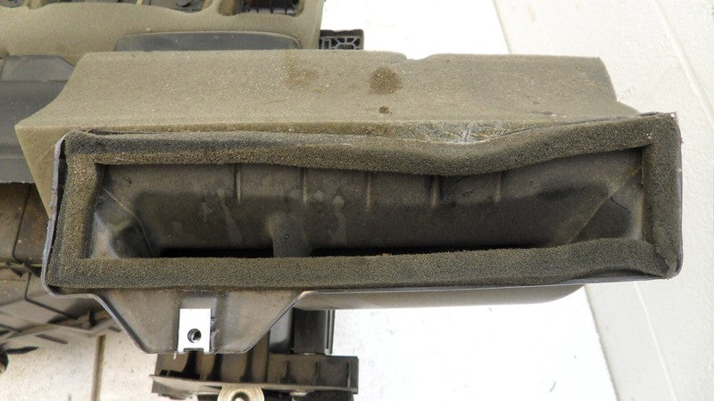 68031975AA 2008-2010 Dodge Grand Caravan Passenger RH HVAC Unit Case Used 68031975AA 