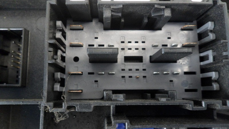 4692283AA 2008-2011 Dodge Dakota Fuse Box Engine Bay Used 4692283AA OEM