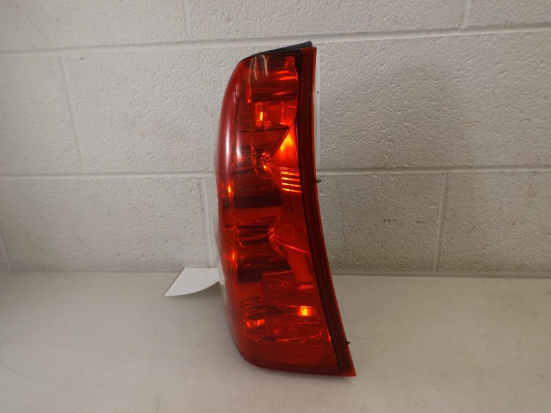 EF9151180C 2005-2006 Mazda Tribute Passenger RR Tail Light Assembly Used EF9151180C OEM