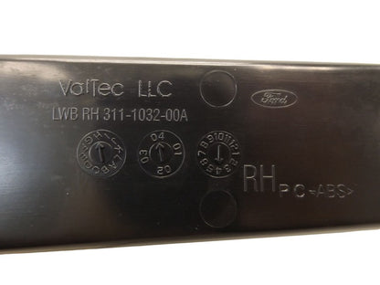 311103200A  2008-2010 Lincoln Town Car Rear Right Door Window Switch w/ Bezel 3W1Z14527BAB