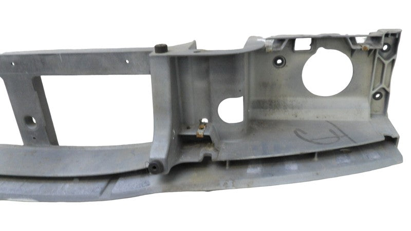 3W138B041AJ 2003-2004 Lincoln Town Car Body Header Panel Used OEM 3W138B041AJ (for halogen)