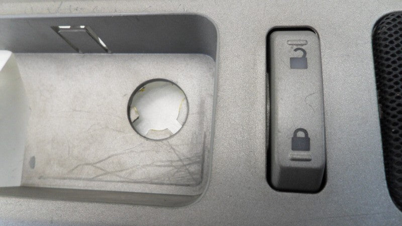 7A137822621 2007-2010 Lincoln MKX Driver FL Interior Door Handle Trim Used 7A1Z7822620AA OEM