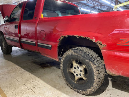 19121956 1999-2006 Chevrolet Silverado 1500 Driver FL A Pillar Trim Used OEM 15048733