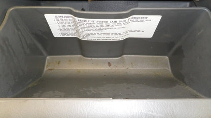 SW779505 2004-2006 Hyundai Santa Fe Glove Box W/ Housing Used SW779505 OEM