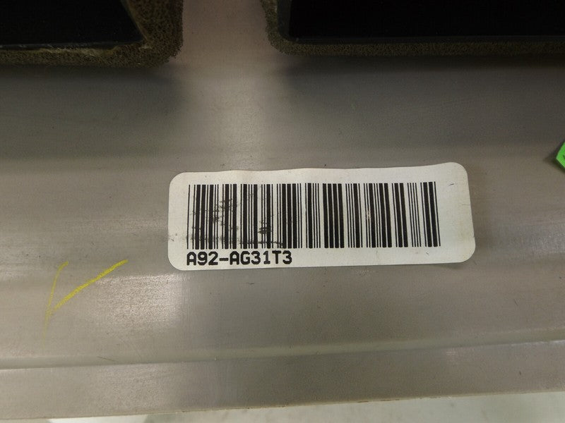 A92AG31T3 2008-2012 Mercury Mariner Dashboard Center Air Vent Used 8E6Z78042A82AA OEM