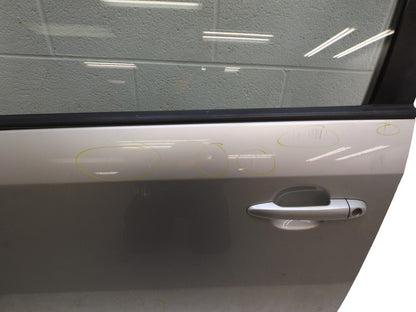 770031D010 2007-2012 Kia Rondo Drivers FL Exterior Door Assembly Used OEM 760031D010