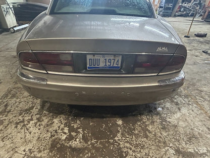 25687715 2001-2003 Buick Park Avenue Front Right Door Interior Trim Panel Used 25687715 